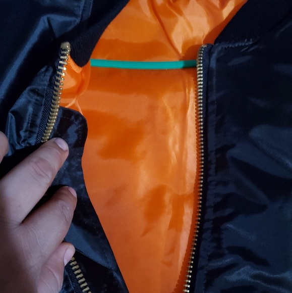 Bomber jacket - Picture 2 of 2